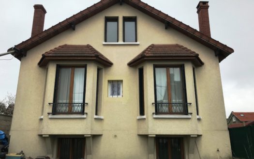 Maison Noisy Le Grand avec dépendance et appartement F2