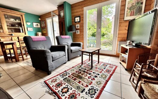 Vendu par FDA – MAISON TORCY